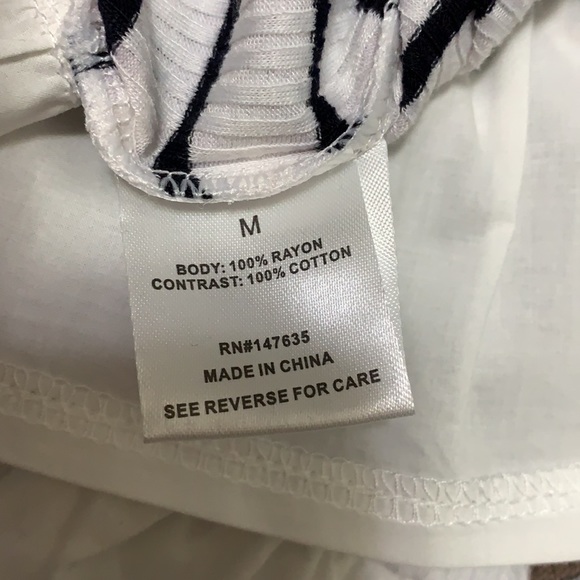 NWT Juniors RAMPAGE Black/White Ruffle Crop Shirt (Medium) - Picture 6 of 6